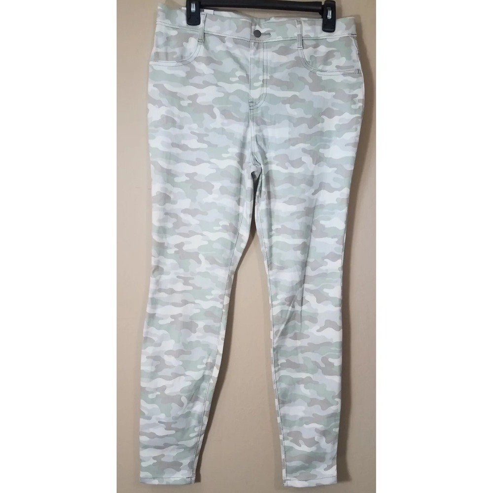 Time and Tru High Rise Jeggings Women L (12-14)‎ Stretch Fitted Pants Camo NEW